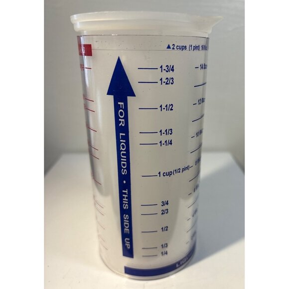 Pampered Chef 2-Cup Adjustable Measuring Cup For Dry & Liquid Ingredients - Picture 5 of 7